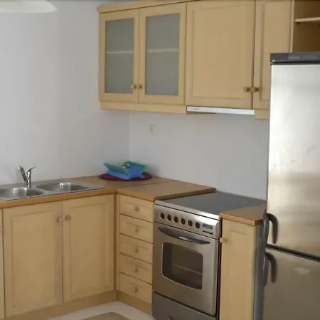 كورفوس فندق أورنوس