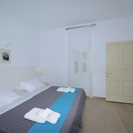 Hotell Corfos Ornos (Mykonos)