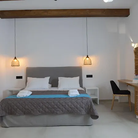 Hotell Corfos Ornos (Mykonos)